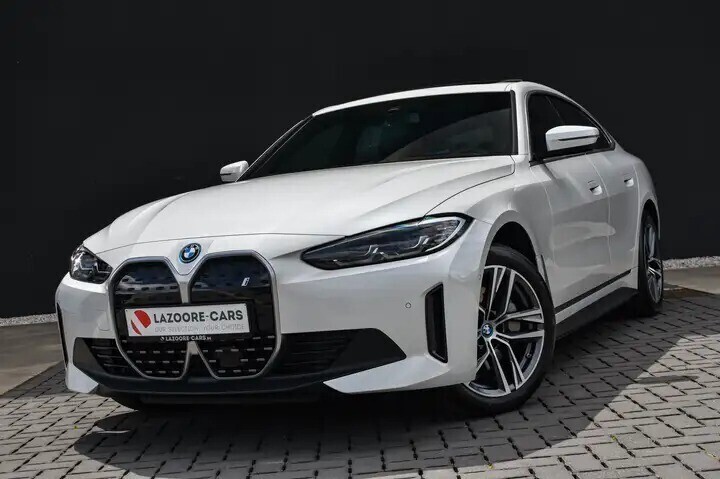 bmw-i4-839-kwh-edrive40-pano-schuifdak-big-0