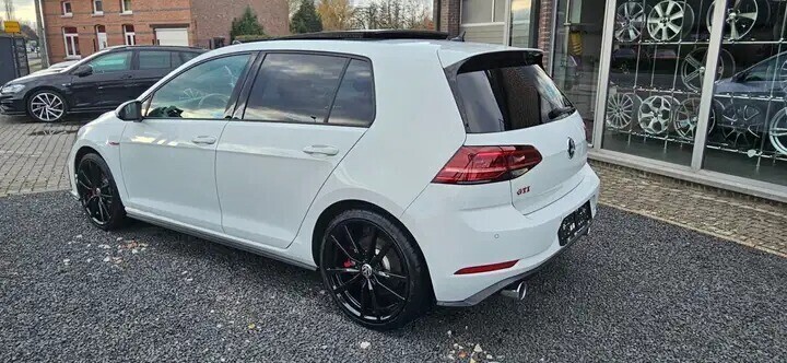 volkswagen-golf-gti-20-tsi-dccdynaudiocamera-big-2