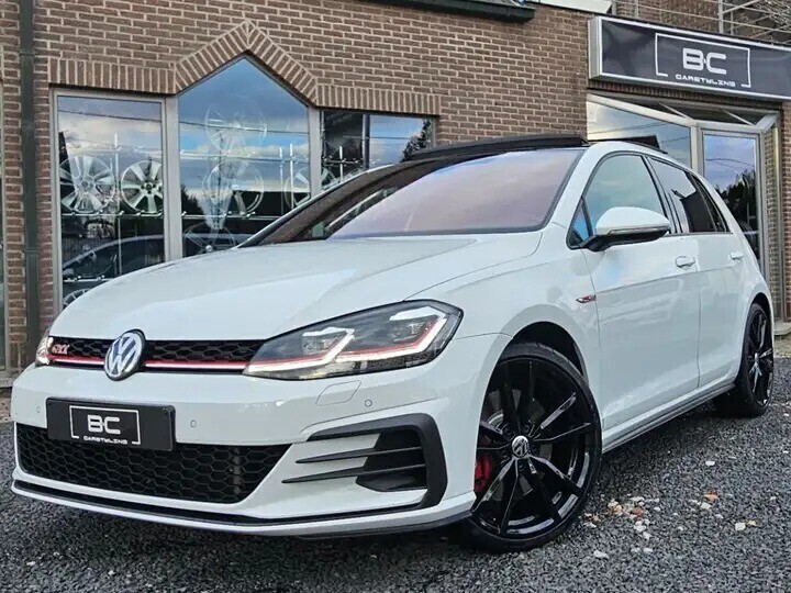 volkswagen-golf-gti-20-tsi-dccdynaudiocamera-big-0