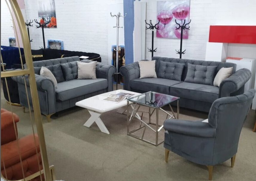 salon-321-met-koffer-big-0