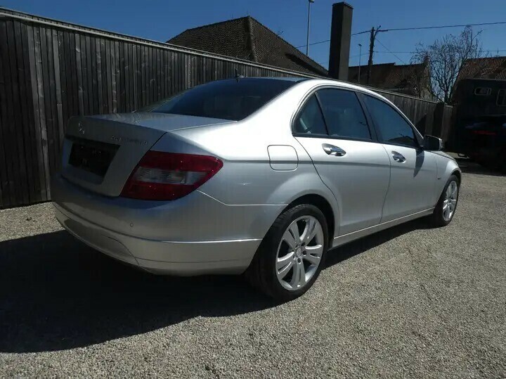 mercedes-benz-c-180-big-2