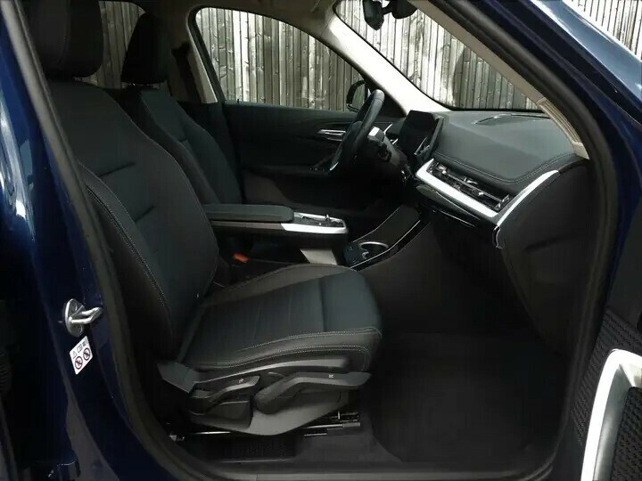 bmw-x1-15ia-sdrive18-opfeu6ap-x-line-big-4
