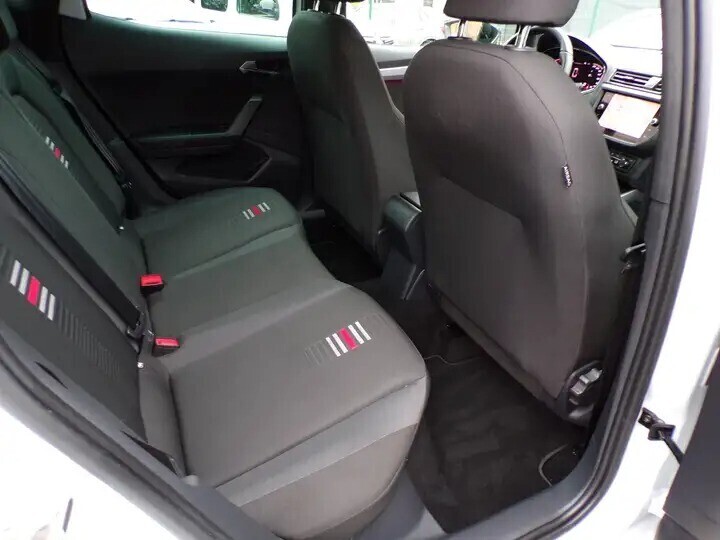 seat-arona-15-tsi-fr-eu62-big-8