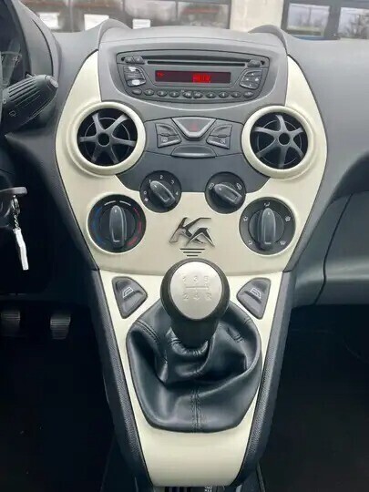 ford-kaka-12i-ambiente-big-7