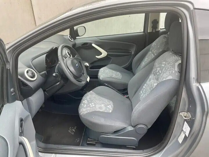 ford-kaka-12i-ambiente-big-3