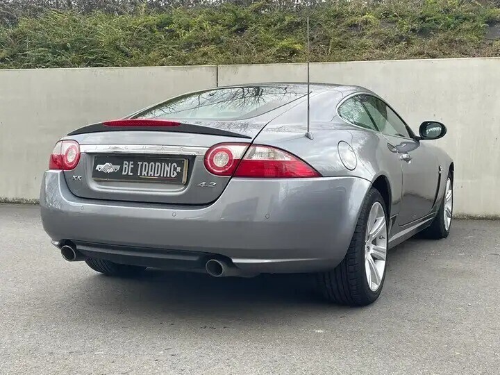 jaguar-xk-42i-v8carnet-complet1propriofull-big-1