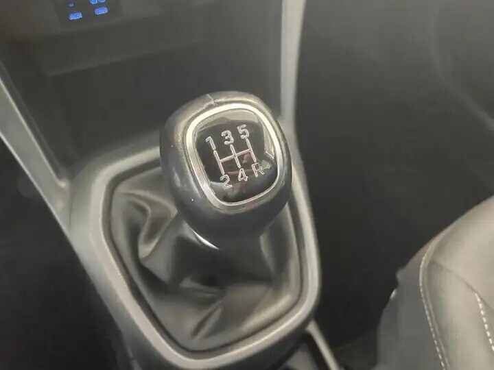 hyundai-i10-10i-air-airco-isofix-radio-big-6