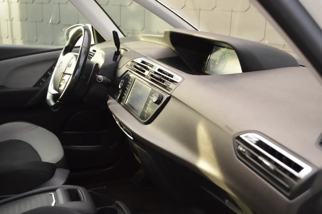 citroen-c4-picasso-16-thp-intensive-s-automaat-navi-carpass-big-6