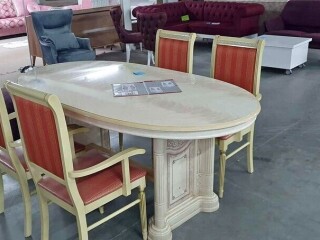 Eettafel met 4 stoel