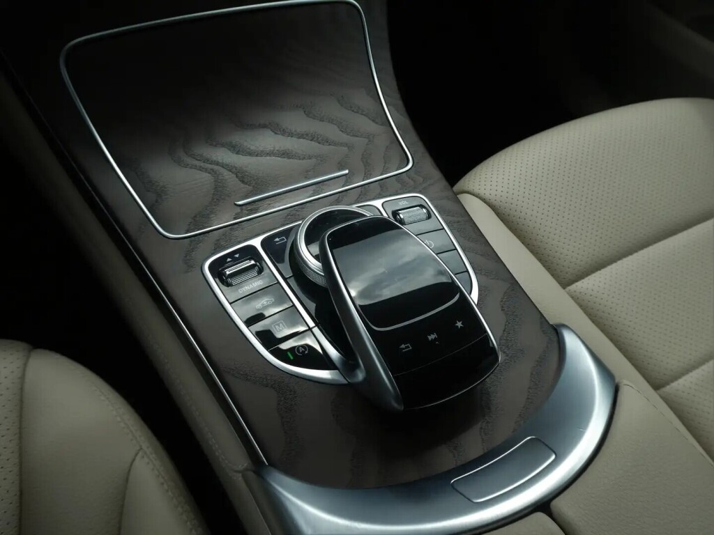 mercedes-benz-glc-big-6