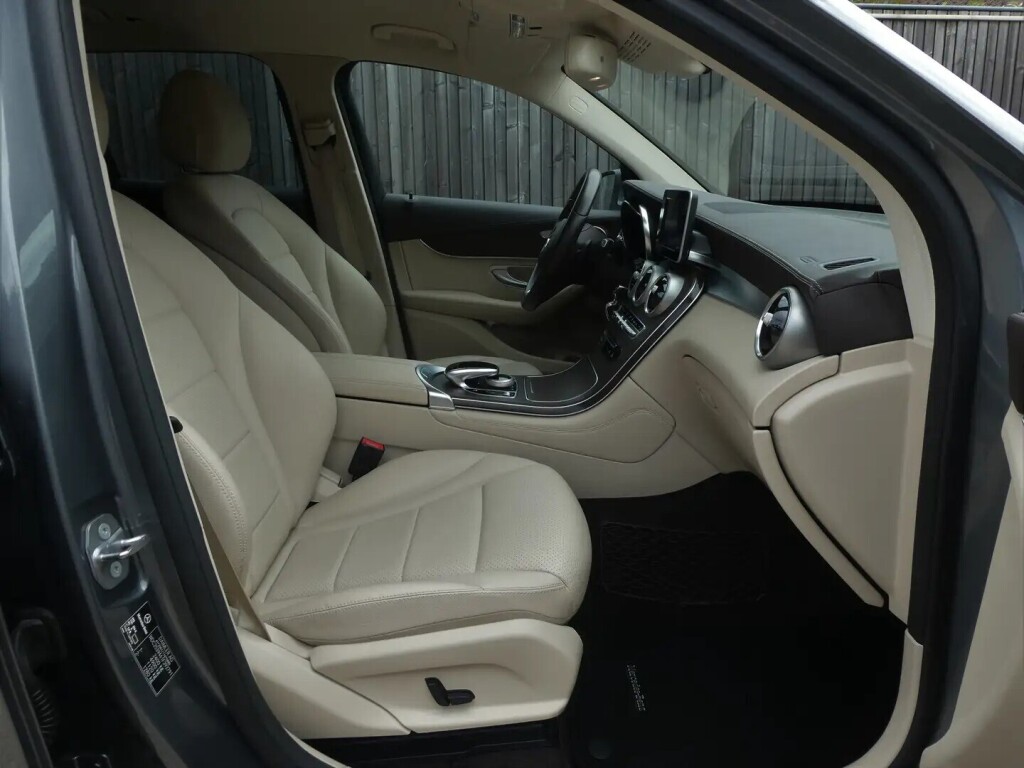 mercedes-benz-glc-big-4