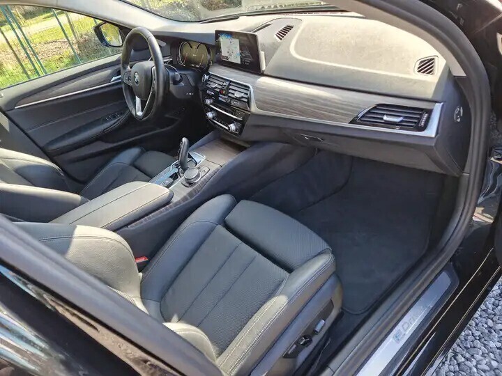 bmw-530-530ehudsport-lineappleandroid-big-6