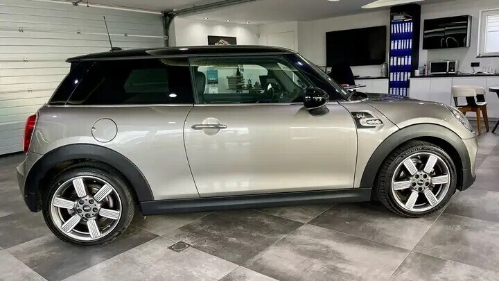 mini-cooper-edition-60-years-garantie-12-mois-big-2