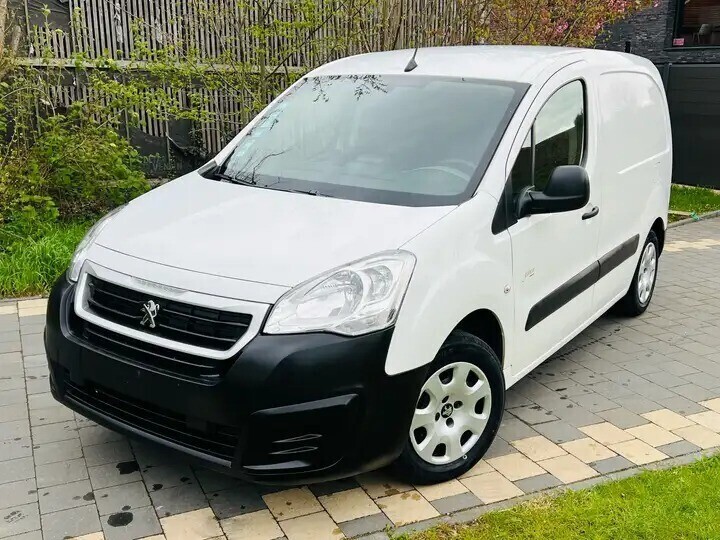 peugeot-partner-16-bluehdi-100-ss-premium-automatique-big-3