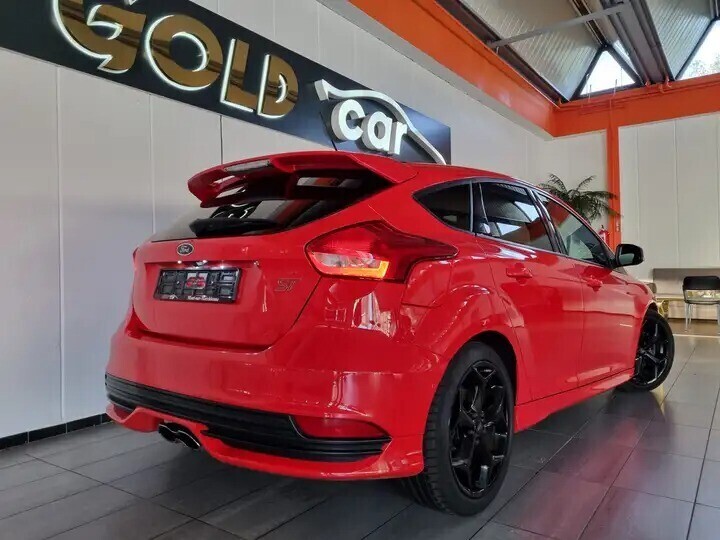 ford-focus-20-ecoboost-st3-mk35-utilitairerecarobi-xenon-big-4