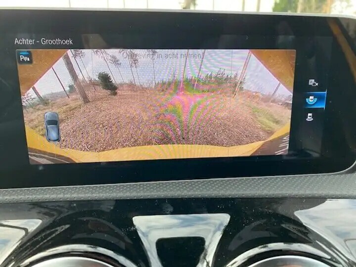mercedes-benz-a-35-amg-multibeam-leddistroniccameraburmestermbux-big-7
