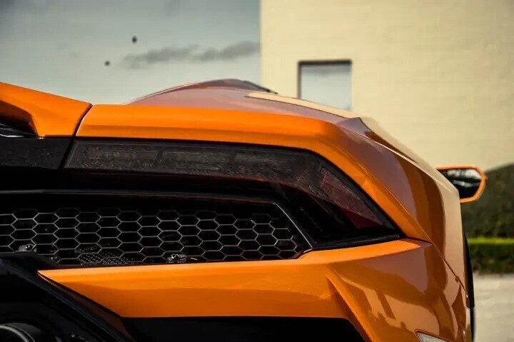 lamborghini-huracan-52-v10-lp640-4-evo-spyder-only-1688-km-big-5