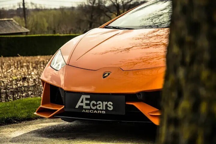 lamborghini-huracan-52-v10-lp640-4-evo-spyder-only-1688-km-big-4