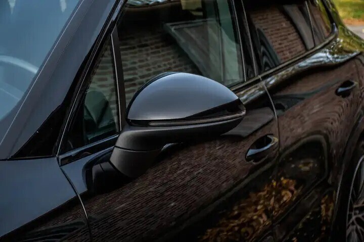 porsche-cayenne-30t-pano-bose-28674-km-belgian-big-6
