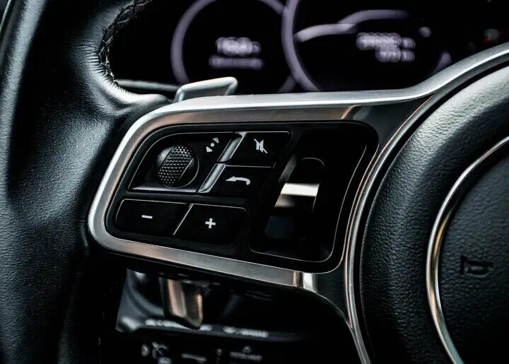 porsche-cayenne-30t-pano-bose-28674-km-belgian-big-9