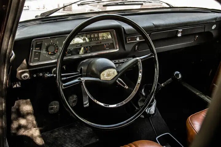 alfa-romeo-giulia-1300-manual-airco-leather-big-4