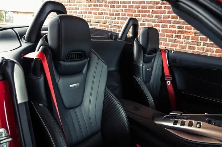mercedes-benz-amg-gt-roadster-360-burmester-airscarf-big-8