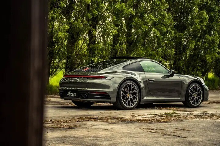 porsche-992-911-carrera-1-owner-cooled-seats-belgian-car-big-4