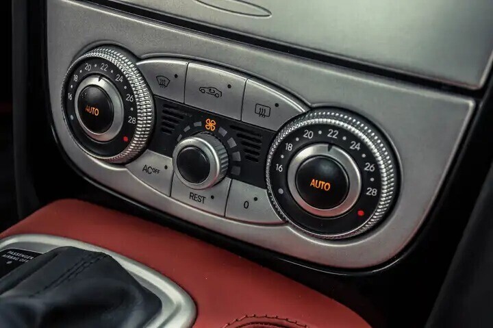 mercedes-benz-slr-mclaren-1-owner-full-history-belgian-big-9