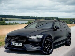 Volvo V60 Cross Country 📍D4 / AWD / 47 500 KM / MATT BLACK / GARANTIE