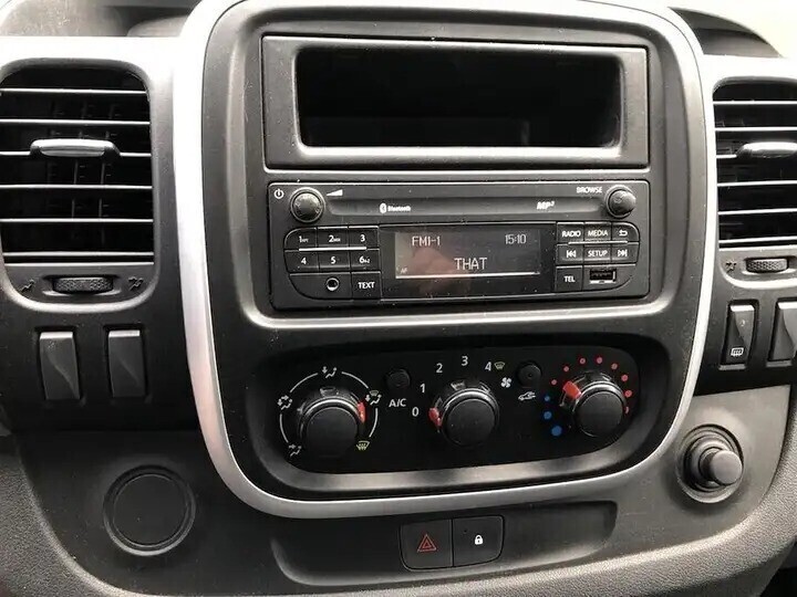 renault-trafic-16-dci-confort-eu6c-big-6
