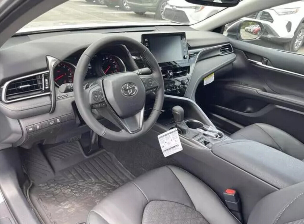 new-2022-toyota-camry-xse-25-big-8