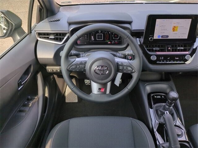 new-2024-toyota-corolla-gr-core-big-9