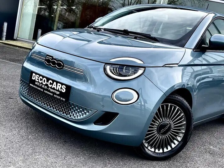 fiat-500e-500e-magic-eye-camerakeylesscarplayblind-spot-big-3