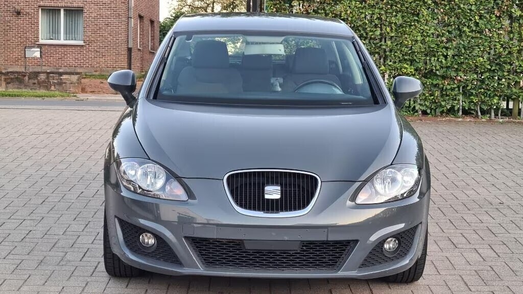 seat-leon-16-benzine-75kw-lez-2030-ok-annee-2009-11700-big-0