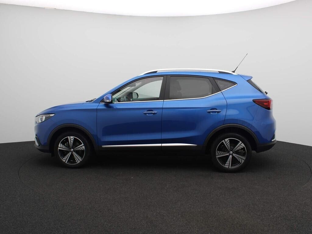 mg-zs-ev-luxury-45-kwh-big-3
