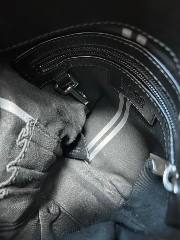 hugo-boss-sac-sacoche-bandouliere-big-3